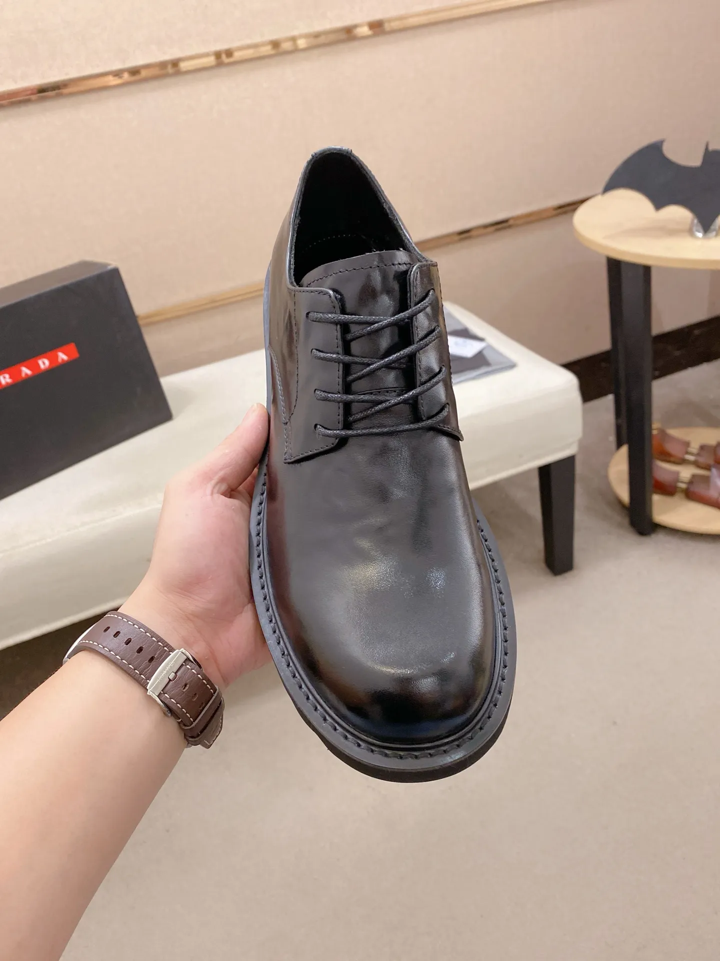 Factory price 640💰 🍁🍁High version High-quality new PRADA (Prada) counters are launched simultaneously, new men's shoes, 😘fabrics are selected from imported lacquered first-layer cowhide, and imported cowhide lining. 👍🏿 High-end ☄️ air-cushion molded anti-slip rubber outsole, exquisite lines, simple and elegant, comfortable and high-end for leisure travel. Code number: 38 to 45